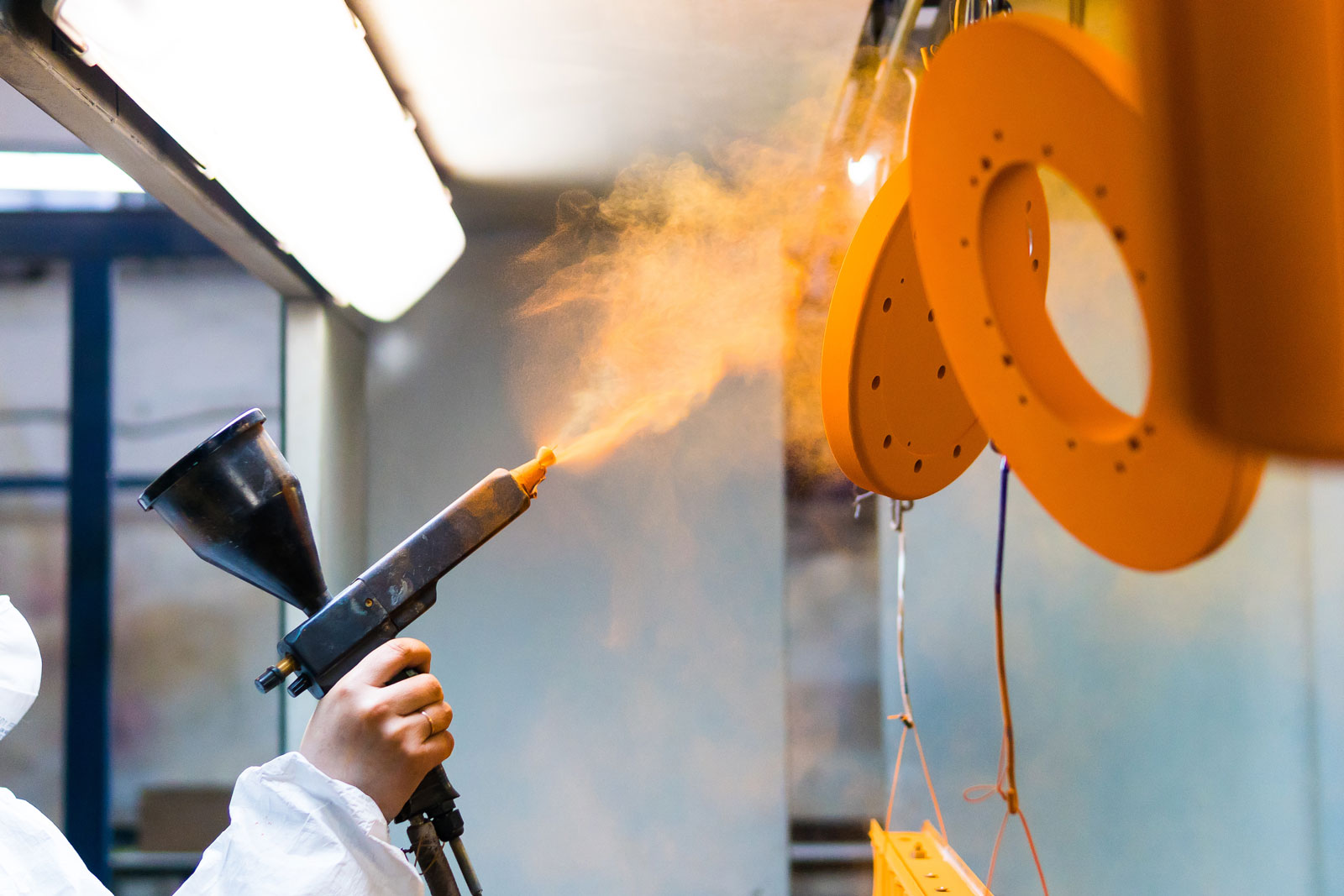 The Benefits of Powder Coating Finish for Metal Fabrication 1